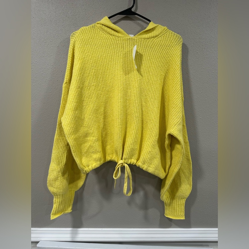 NWT American Eagle Yellow Soft Knit Hoodie - Picture 1 of 6